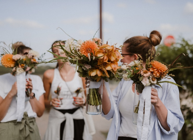 Természetes elegancia: Miért a virág a legjobb barátod az esküvőn?