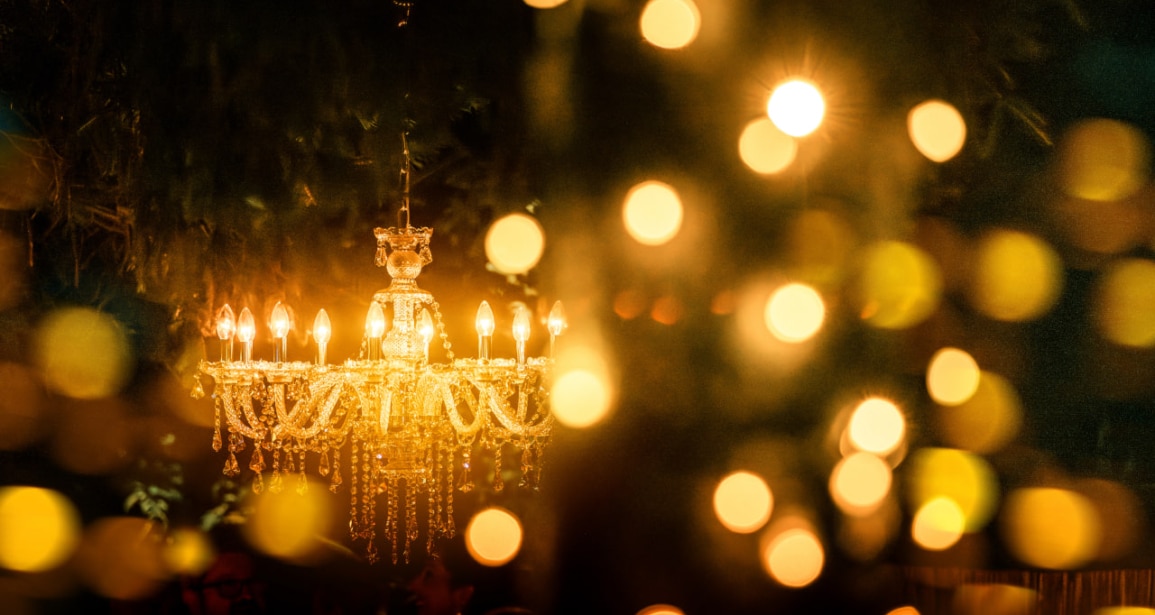 A ragyogás titka: Hogyan varázsold el a násznépet a tökéletes világítással?